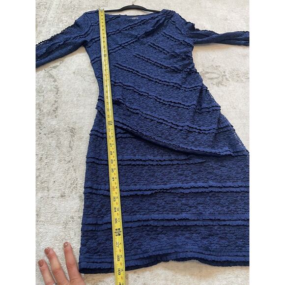 Elegant Reiss Janelle Blue Lace Bodycon Dress Size 10 Holiday Flattering - Picture 8 of 9